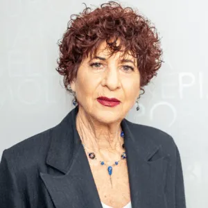 מילוי קרחות לנשים